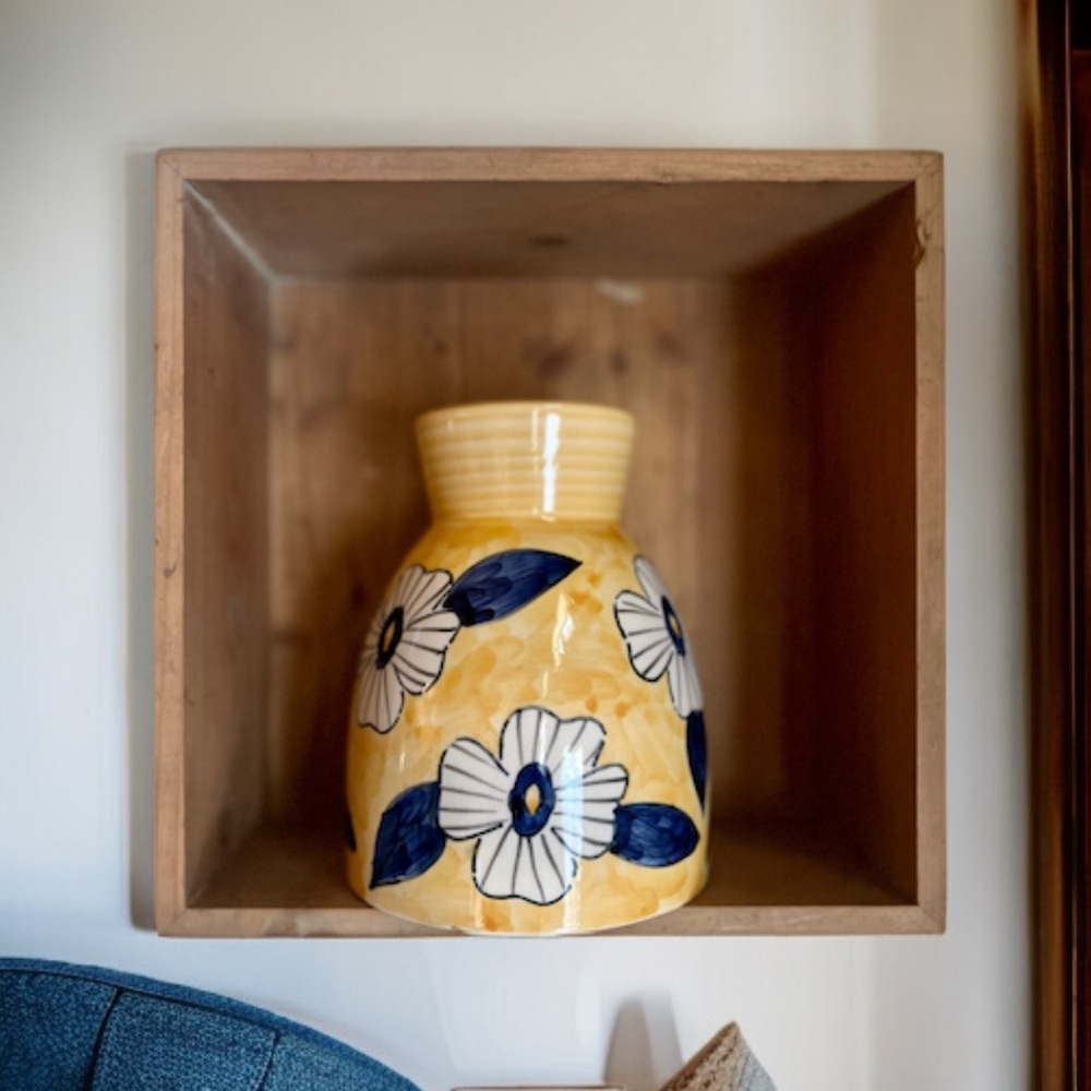 Ceramic vase NWT